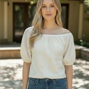 SANTUARY (S) Lace Floral Cream Top Off-Shoulder Puff Sleeves Soft Stretch - Sm